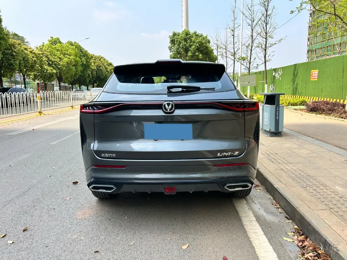 2024 ChangAn UNI-Z 1.5L 98HP L4 E-CVT PHEV 18.4KWH,autocango,china used car exporter,china ev exporter,chinese used car exporter,chinese used ev exporter