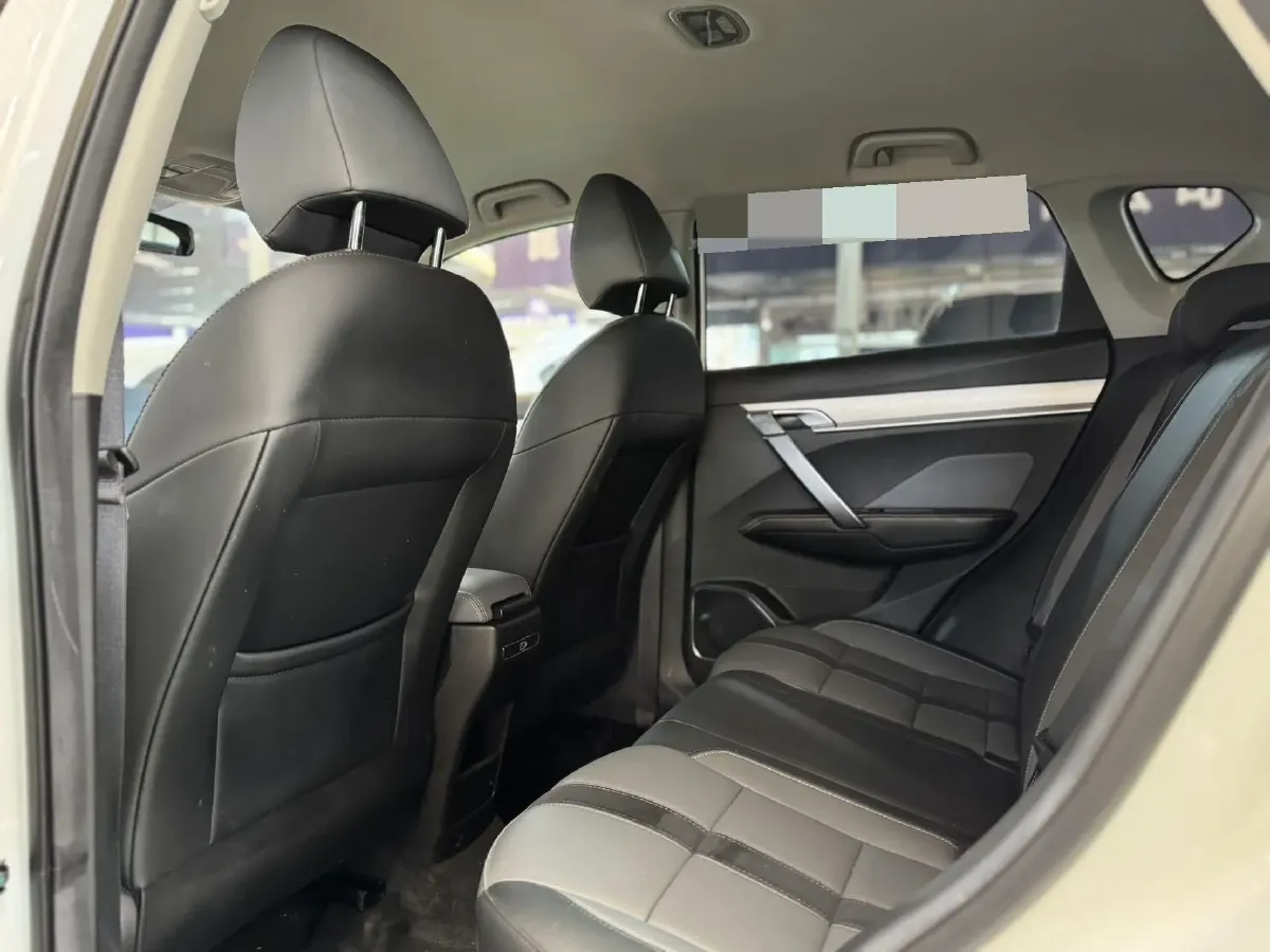 2023 Geely Coolray 1.5T 181HP L4 7DCT,autocango,china used car exporter,china ev exporter,chinese used car exporter,chinese used ev exporter