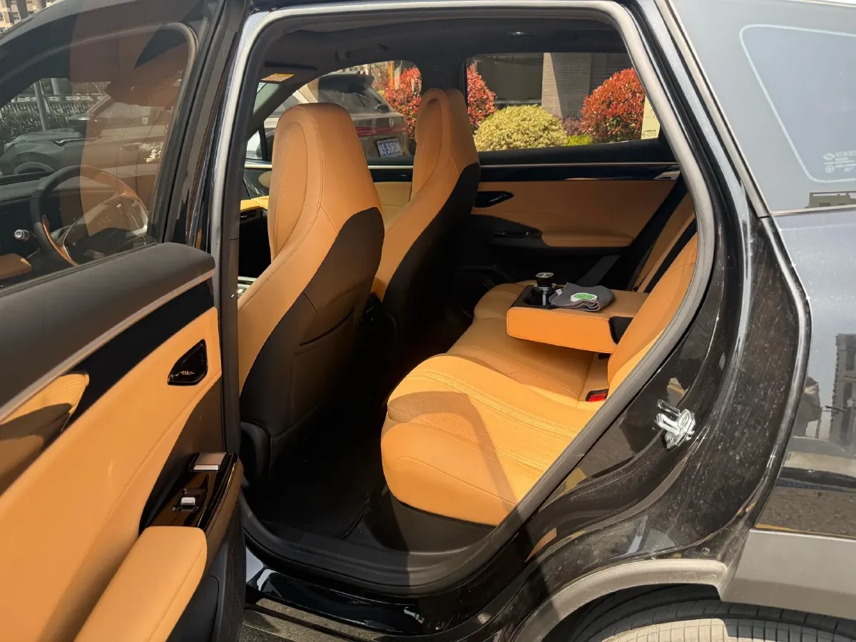 2024 Geely Galaxy L7 1.5T 163HP L4 3DHT PHEV 18.7KWH,autocango,china used car exporter,china ev exporter,chinese used car exporter,chinese used ev exporter