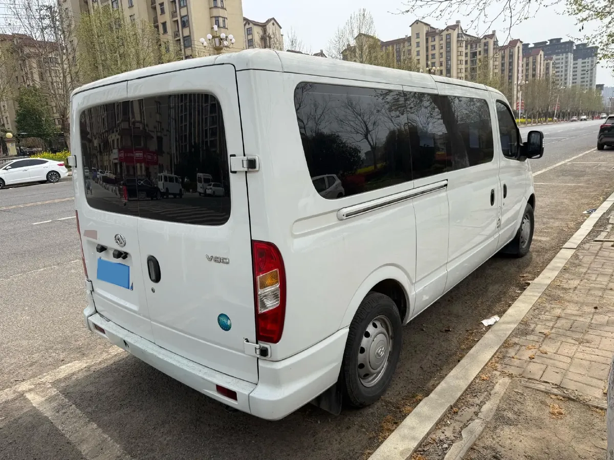 2023 MAXUS XinTu V80 2.0T 127HP L4 6MT,autocango,china used car exporter,china ev exporter,chinese used car exporter,chinese used ev exporter