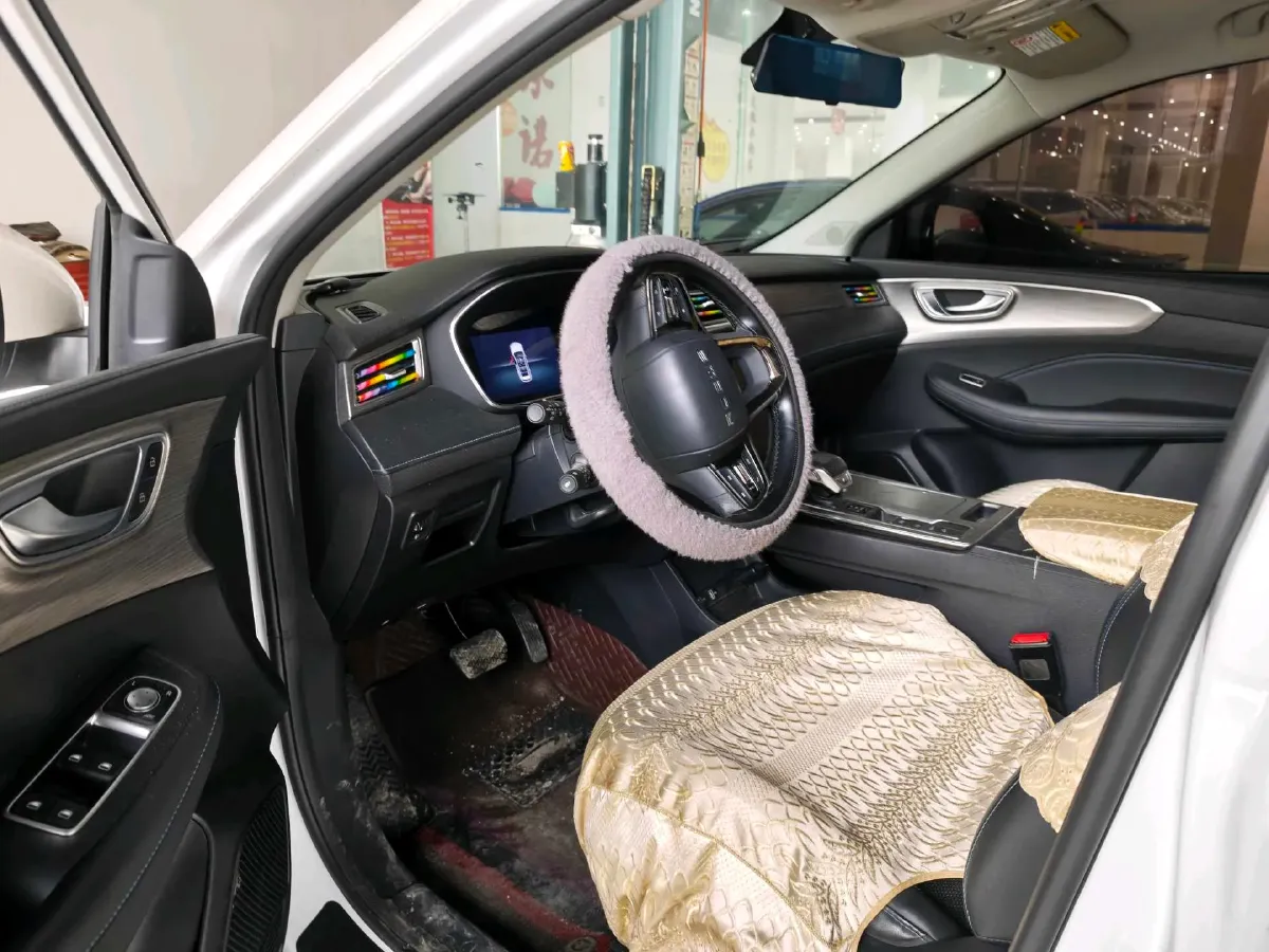 2023 Roewe RX5 1.5T 181HP L4 7DCT,autocango,china used car exporter,china ev exporter,chinese used car exporter,chinese used ev exporter