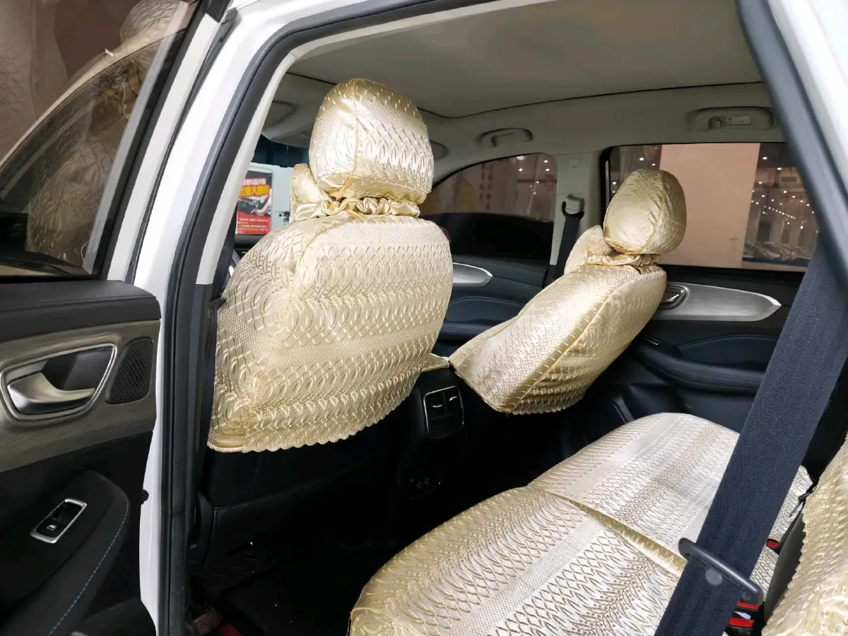 2023 Roewe RX5 1.5T 181HP L4 7DCT,autocango,china used car exporter,china ev exporter,chinese used car exporter,chinese used ev exporter