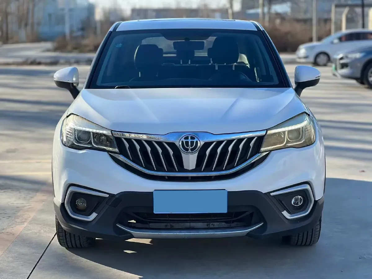 2016 Brilliance Auto V3 1.5L 112HP L4 5AT,autocango,china used car exporter,china ev exporter,chinese used car exporter,chinese used ev exporter