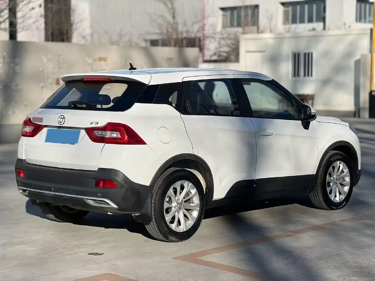 2016 Brilliance Auto V3 1.5L 112HP L4 5AT,autocango,china used car exporter,china ev exporter,chinese used car exporter,chinese used ev exporter