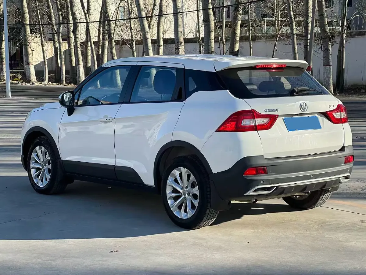 2016 Brilliance Auto V3 1.5L 112HP L4 5AT,autocango,china used car exporter,china ev exporter,chinese used car exporter,chinese used ev exporter