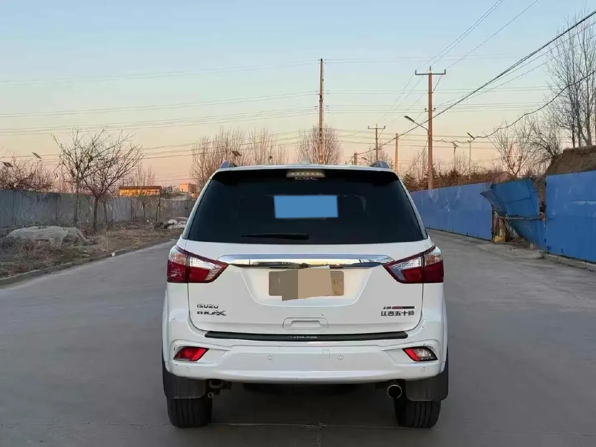 2020 Isuzu Mu-X 1.9T 166HP L4 6AT,autocango,china used car exporter,china ev exporter,chinese used car exporter,chinese used ev exporter