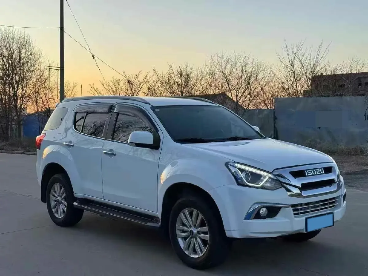 2020 Isuzu Mu-X 1.9T 166HP L4 6AT,autocango,china used car exporter,china ev exporter,chinese used car exporter,chinese used ev exporter