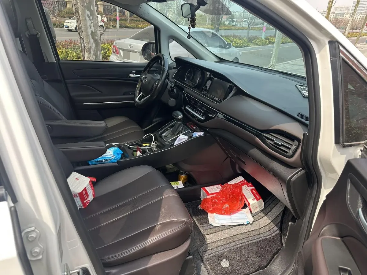 2021 GAC Trumpchi M6 1.5T 169HP L4 7DCT,autocango,china used car exporter,china ev exporter,chinese used car exporter,chinese used ev exporter