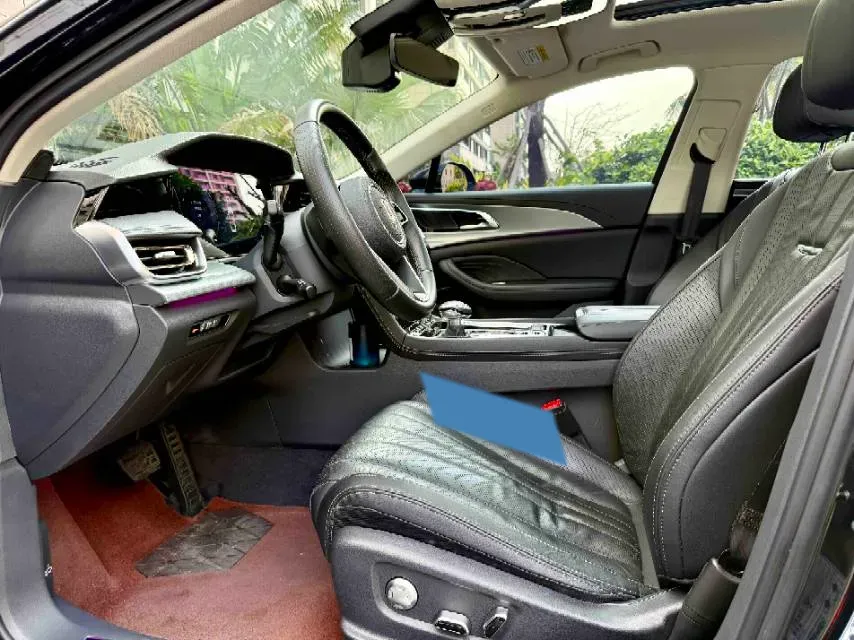 2023 HongQi H5 2.0T 224HP L4 8AT,autocango,china used car exporter,china ev exporter,chinese used car exporter,chinese used ev exporter