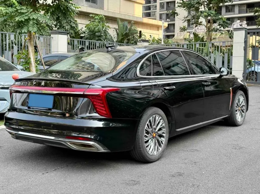 2023 HongQi H5 2.0T 224HP L4 8AT,autocango,china used car exporter,china ev exporter,chinese used car exporter,chinese used ev exporter