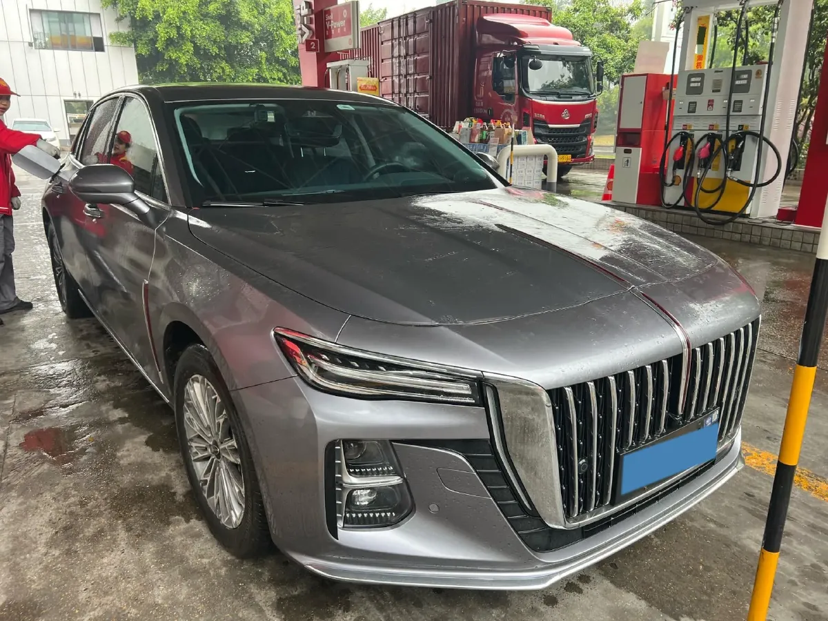 2023 HongQi H5 2.0T 224HP L4 8AT,autocango,china used car exporter,china ev exporter,chinese used car exporter,chinese used ev exporter