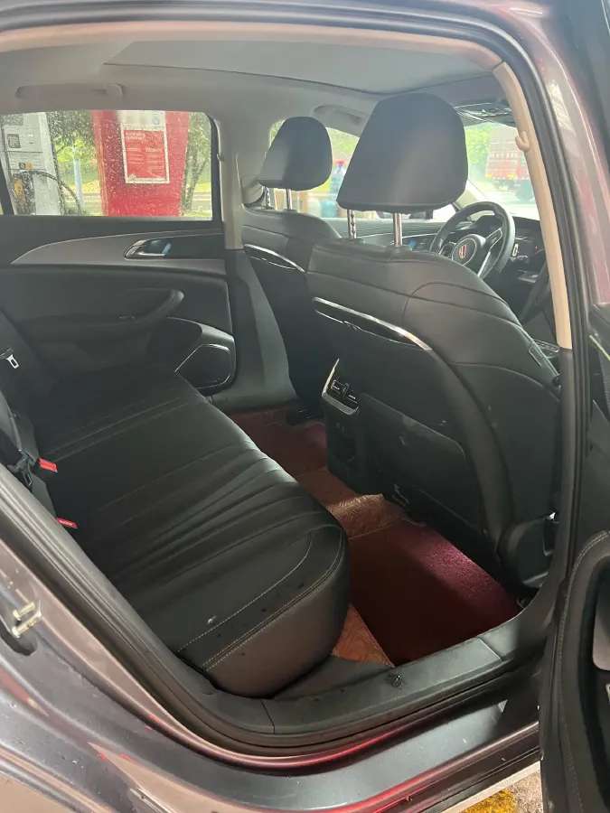 2023 HongQi H5 2.0T 224HP L4 8AT,autocango,china used car exporter,china ev exporter,chinese used car exporter,chinese used ev exporter