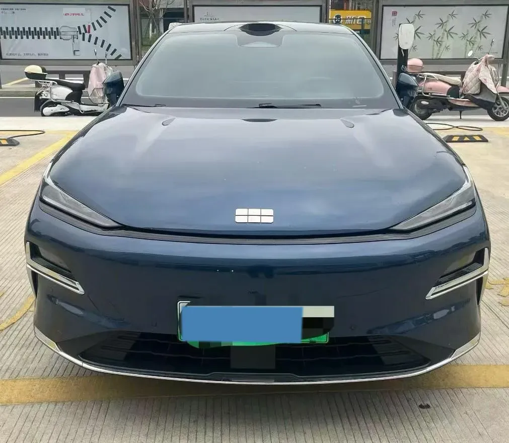 2025 Geely Galaxy Starshine 8 1.5T 163HP L4 3DHT PHEV 27.69KWH,autocango,china used car exporter,china ev exporter,chinese used car exporter,chinese used ev exporter