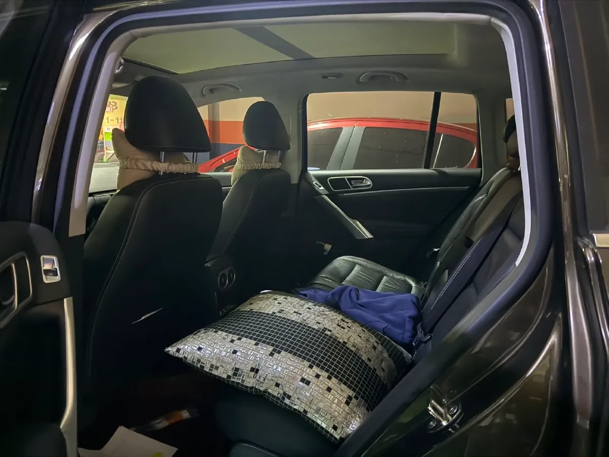 2016 Volkswagen Tiguan 1.8T 160HP L4 6AT,autocango,china used car exporter,china ev exporter,chinese used car exporter,chinese used ev exporter