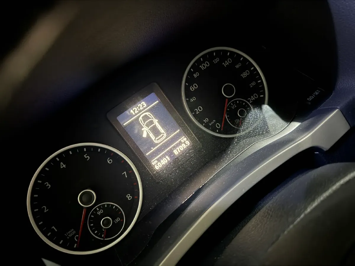 2016 Volkswagen Tiguan 1.8T 160HP L4 6AT,autocango,china used car exporter,china ev exporter,chinese used car exporter,chinese used ev exporter