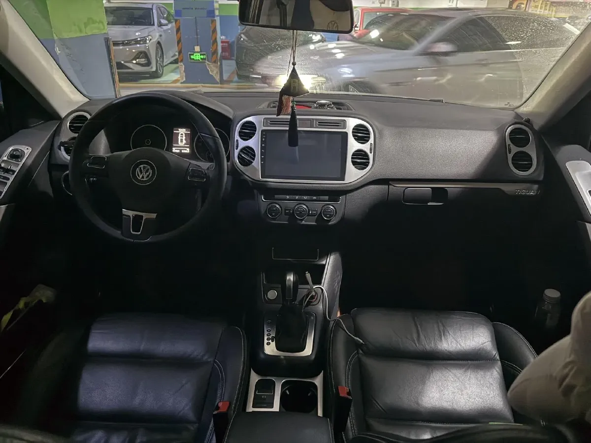 2016 Volkswagen Tiguan 1.8T 160HP L4 6AT,autocango,china used car exporter,china ev exporter,chinese used car exporter,chinese used ev exporter