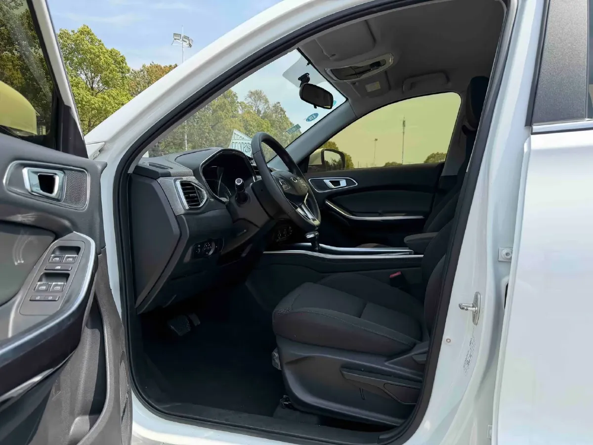 2017 Chery Tiggo 5x 1.5T 147HP L4 6DCT,autocango,china used car exporter,china ev exporter,chinese used car exporter,chinese used ev exporter