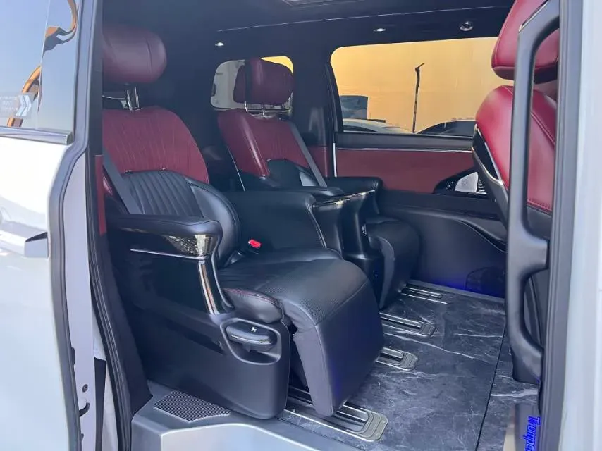 2023 GAC Trumpchi M8 2.0T 190HP L4 E-CVT Hybrid,autocango,china used car exporter,china ev exporter,chinese used car exporter,chinese used ev exporter