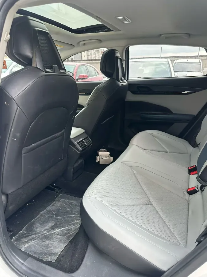 2023 ChangAn UNI-V iDD 1.5T 170HP L4 6TCT PHEV 18.4KWH,autocango,china used car exporter,china ev exporter,chinese used car exporter,chinese used ev exporter