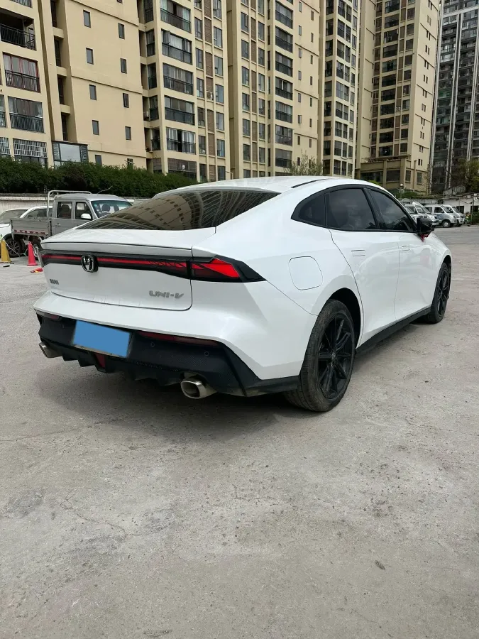2023 ChangAn UNI-V iDD 1.5T 170HP L4 6TCT PHEV 18.4KWH,autocango,china used car exporter,china ev exporter,chinese used car exporter,chinese used ev exporter