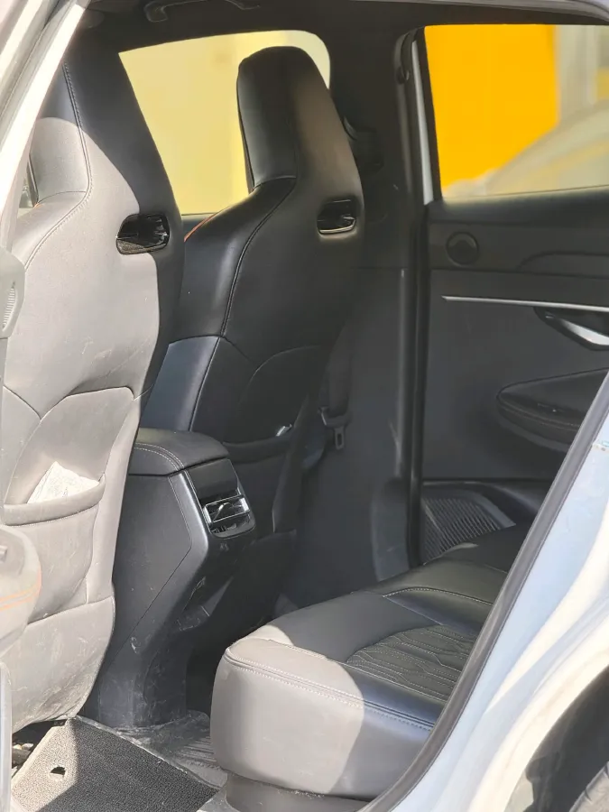 2022 ChangAn UNI-T 2.0T 233HP L4 8AT,autocango,china used car exporter,china ev exporter,chinese used car exporter,chinese used ev exporter