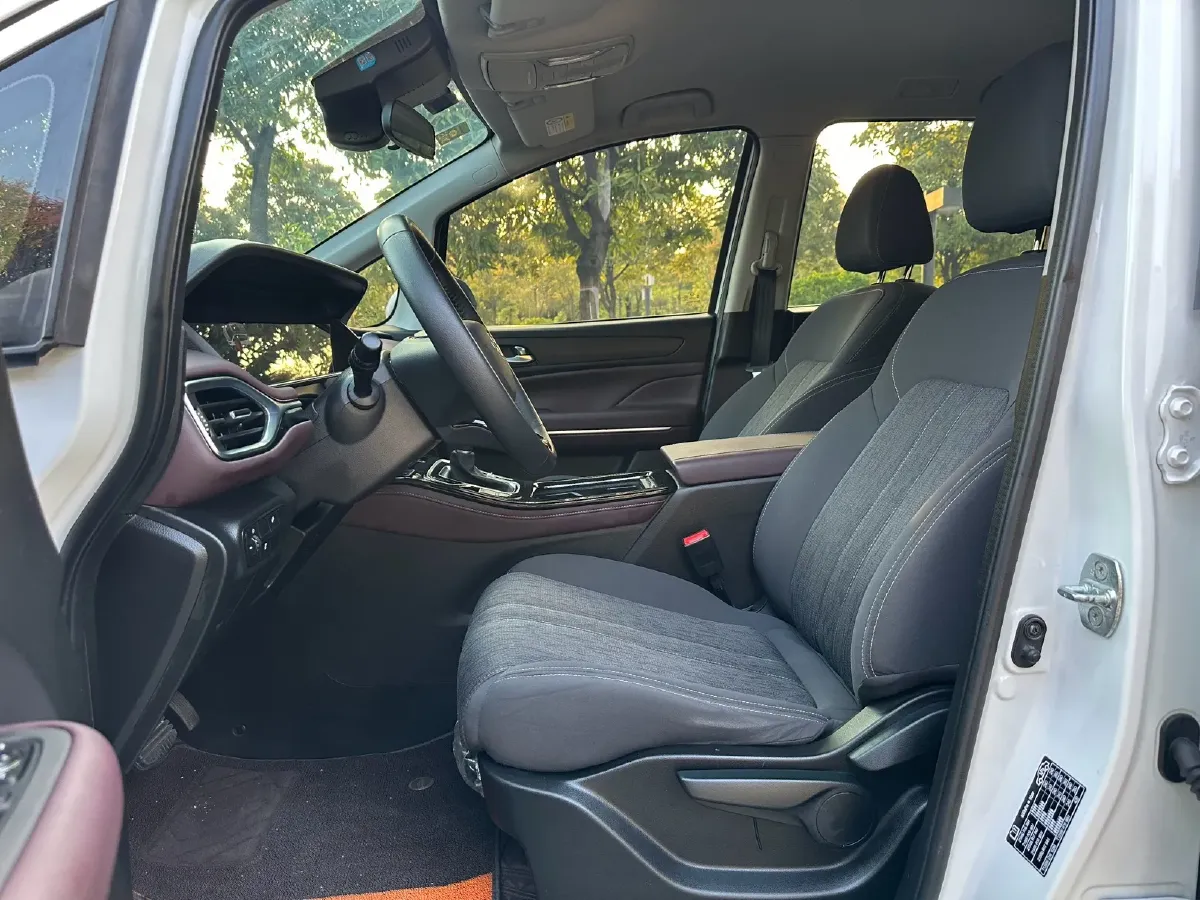 2023 GAC Trumpchi M6 1.5T 177HP L4 7DCT,autocango,china used car exporter,china ev exporter,chinese used car exporter,chinese used ev exporter