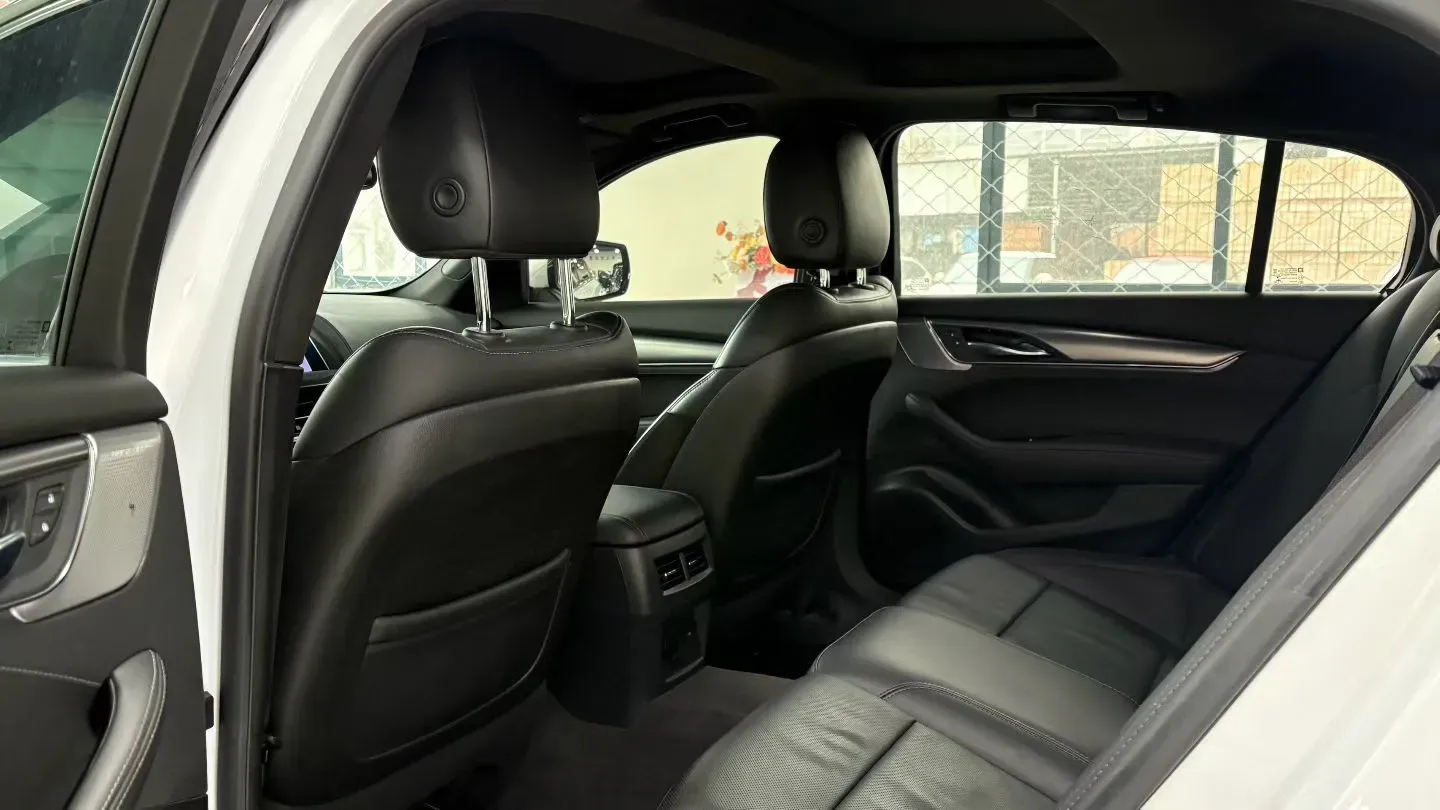 2021 Cadillac CT5 2.0T 237HP L4 10AT,autocango,china used car exporter,china ev exporter,chinese used car exporter,chinese used ev exporter