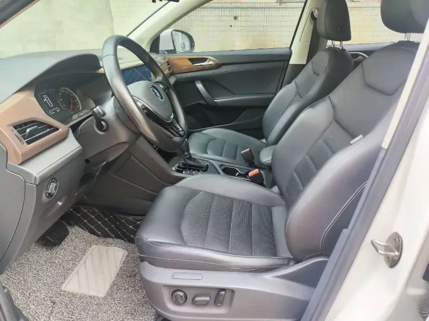 2021 Volkswagen Tharu 1.4T 150HP L4 7DCT,autocango,china used car exporter,china ev exporter,chinese used car exporter,chinese used ev exporter