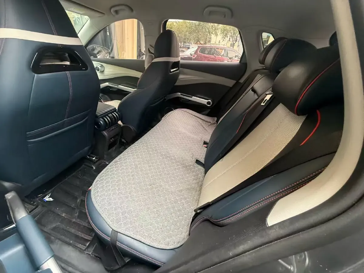 2022 Hycan Z03 BEV 64.23KWH,autocango,china used car exporter,china ev exporter,chinese used car exporter,chinese used ev exporter