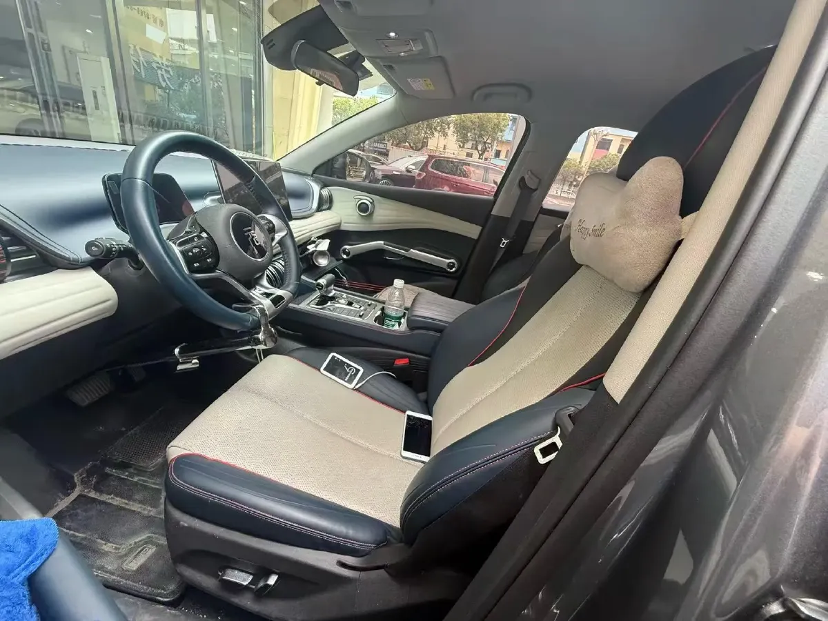 2022 Hycan Z03 BEV 64.23KWH,autocango,china used car exporter,china ev exporter,chinese used car exporter,chinese used ev exporter