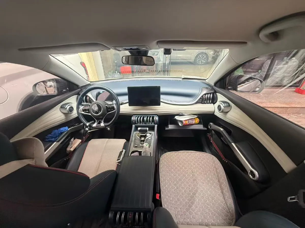 2022 Hycan Z03 BEV 64.23KWH,autocango,china used car exporter,china ev exporter,chinese used car exporter,chinese used ev exporter