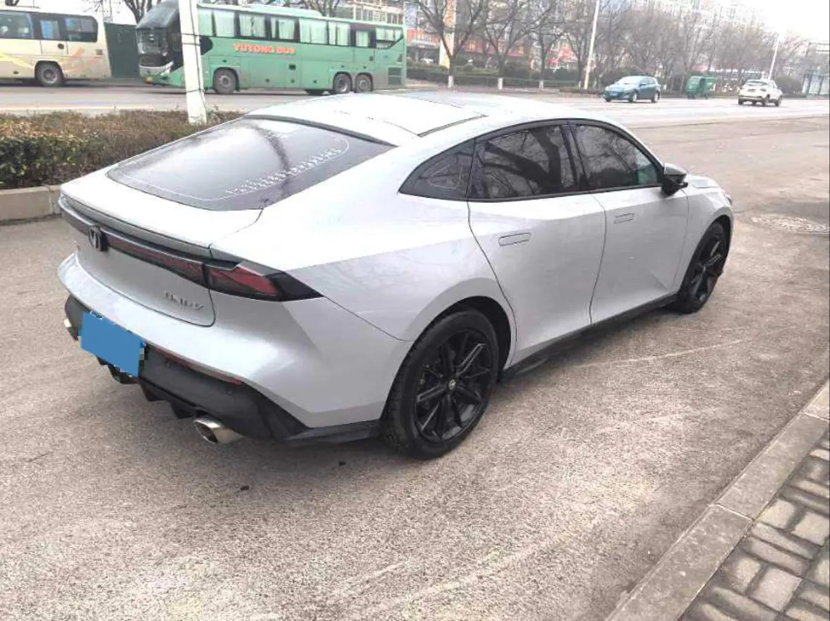 2022 ChangAn UNI-V 1.5T 188HP L4 7DCT,autocango,china used car exporter,china ev exporter,chinese used car exporter,chinese used ev exporter