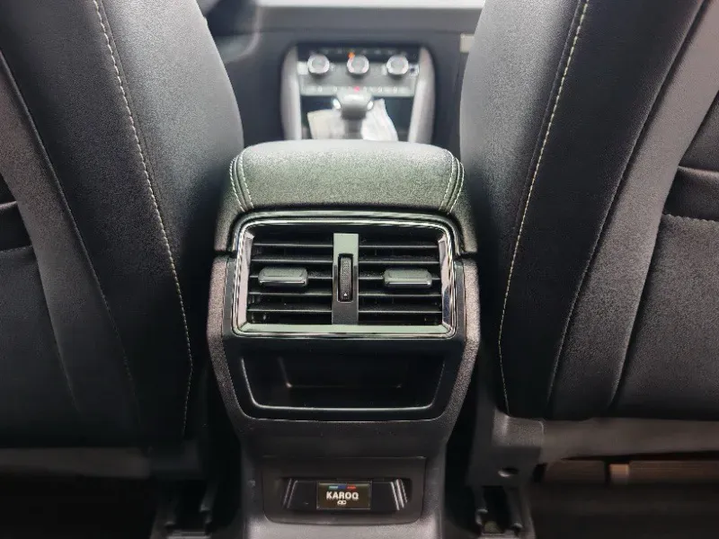 2021 Skoda Karoq 1.4T 150HP L4 7DCT,autocango,china used car exporter,china ev exporter,chinese used car exporter,chinese used ev exporter