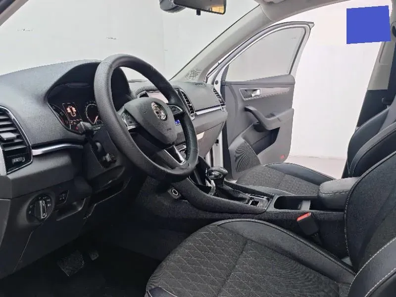 2021 Skoda Karoq 1.4T 150HP L4 7DCT,autocango,china used car exporter,china ev exporter,chinese used car exporter,chinese used ev exporter