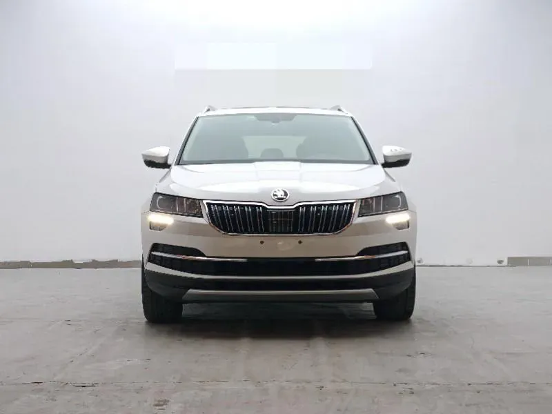 2021 Skoda Karoq 1.4T 150HP L4 7DCT,autocango,china used car exporter,china ev exporter,chinese used car exporter,chinese used ev exporter