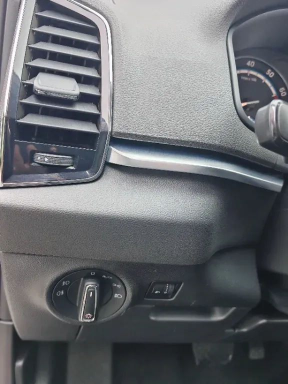 2021 Skoda Karoq 1.4T 150HP L4 7DCT,autocango,china used car exporter,china ev exporter,chinese used car exporter,chinese used ev exporter