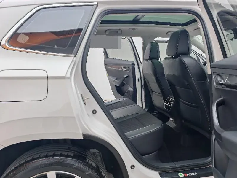 2021 Skoda Karoq 1.4T 150HP L4 7DCT,autocango,china used car exporter,china ev exporter,chinese used car exporter,chinese used ev exporter