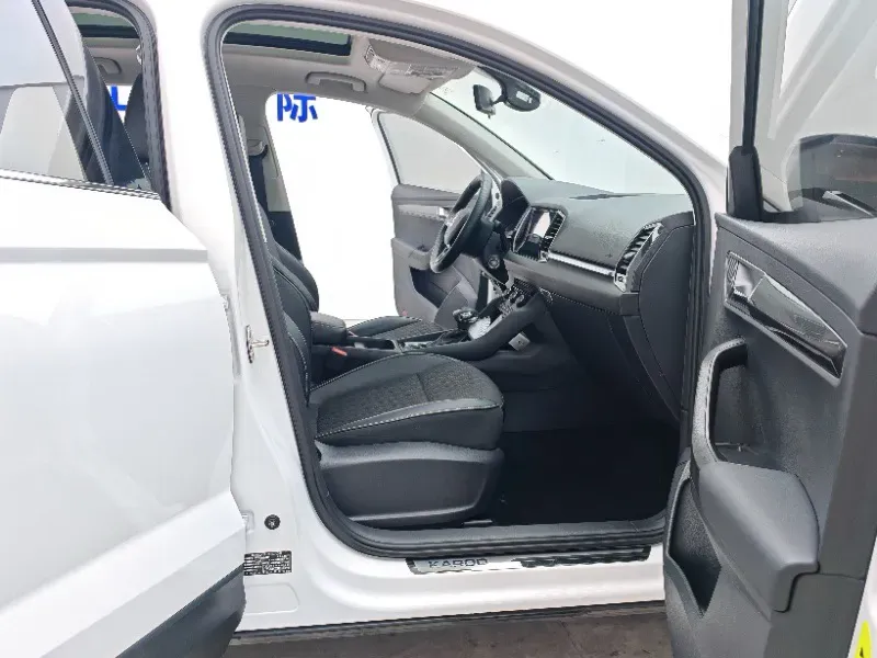 2021 Skoda Karoq 1.4T 150HP L4 7DCT,autocango,china used car exporter,china ev exporter,chinese used car exporter,chinese used ev exporter