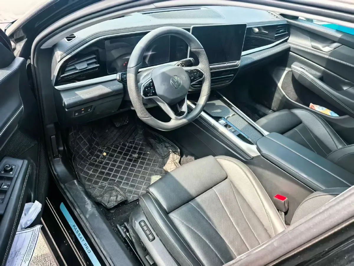 2025 Volkswagen Passat 2.0T 220HP L4 7DCT,autocango,china used car exporter,china ev exporter,chinese used car exporter,chinese used ev exporter