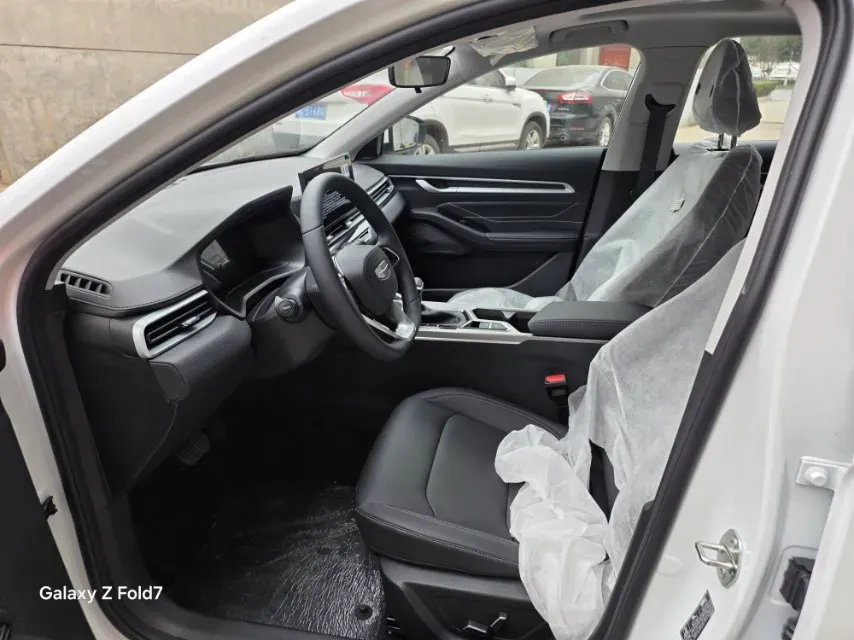 2026 Geely Emgrand 1.5L 120HP L4 CVT,autocango,china used car exporter,china ev exporter,chinese used car exporter,chinese used ev exporter