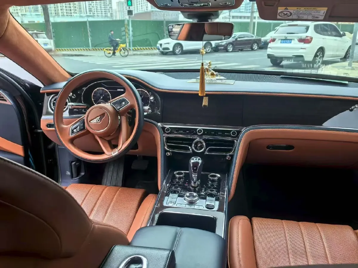 2022 Bentley Flying Spur 6.0T 635HP W12 8DCT,autocango,china used car exporter,china ev exporter,chinese used car exporter,chinese used ev exporter