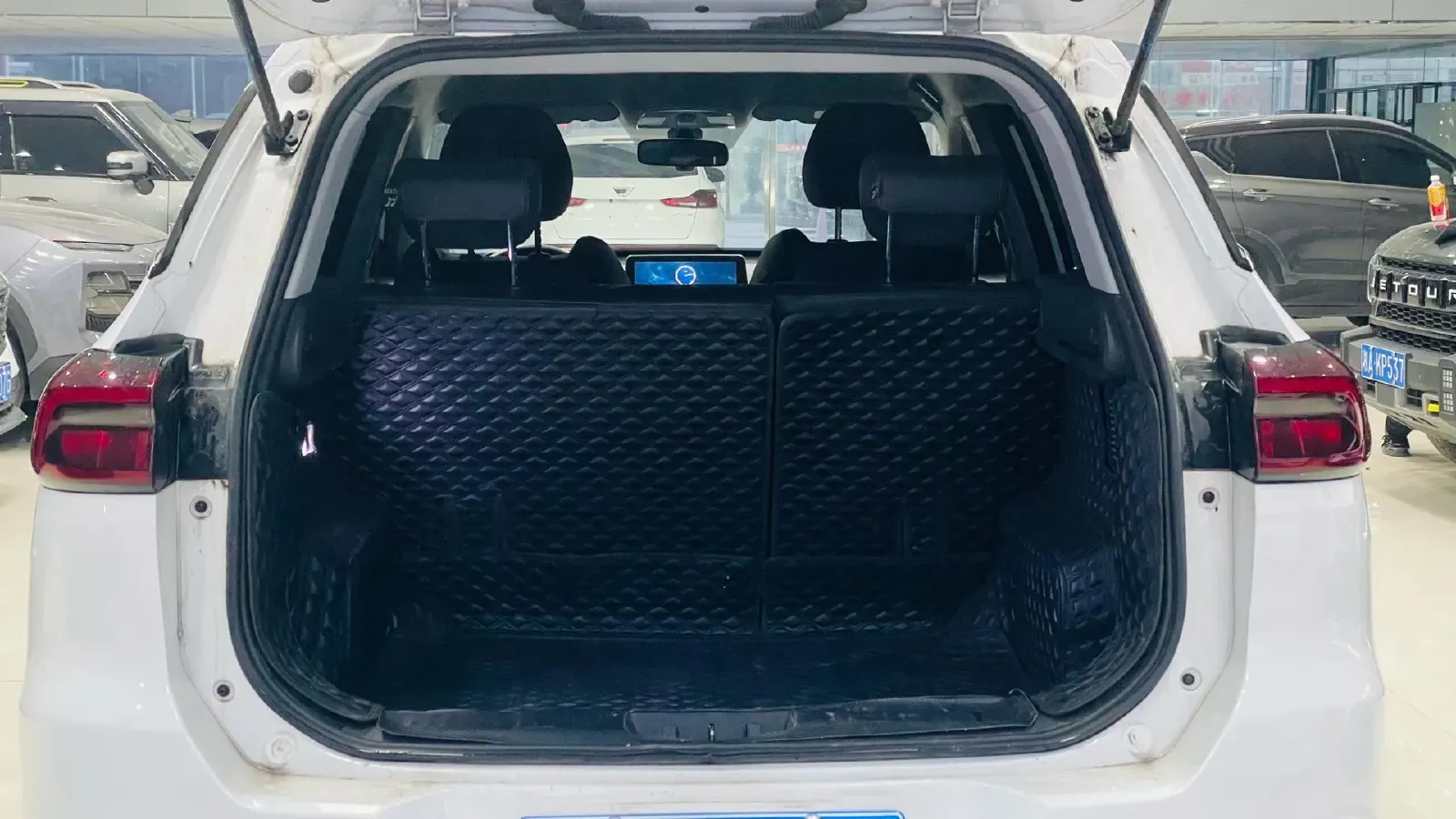 2023 Chery Tiggo 7 1.5T 156HP L4 6MT,autocango,china used car exporter,china ev exporter,chinese used car exporter,chinese used ev exporter