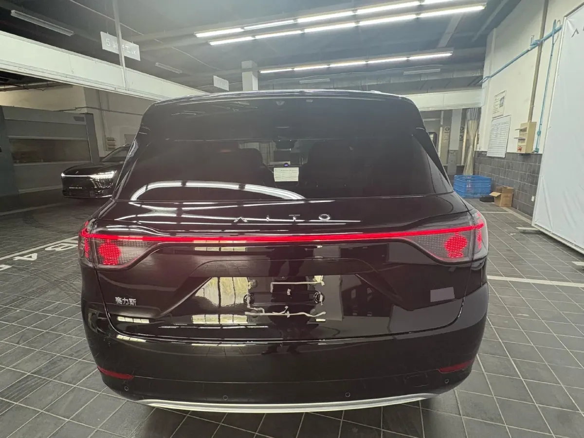 2024 AITO AITO M9 1.5T 152HP L4 REEV 42KWH,autocango,china used car exporter,china ev exporter,chinese used car exporter,chinese used ev exporter
