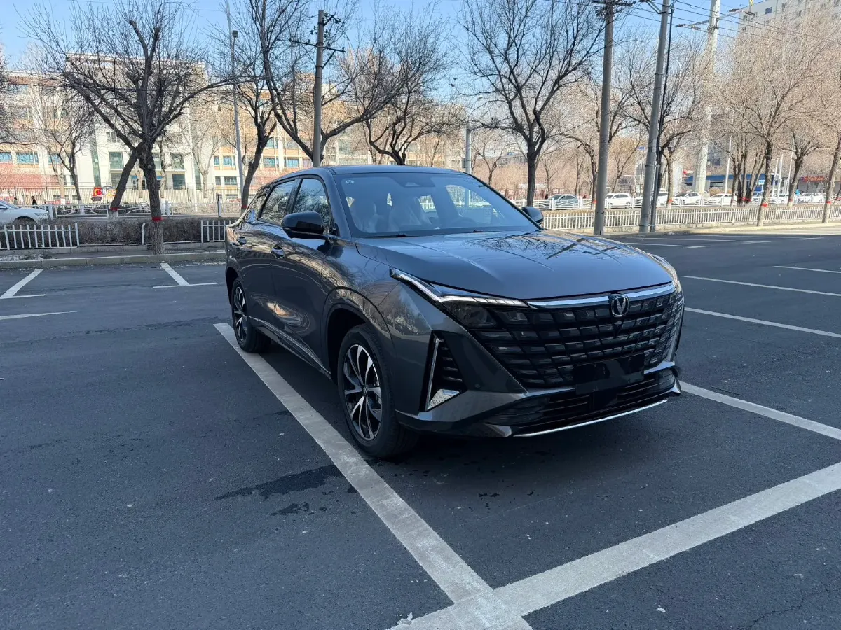 2025 ChangAn UNI-Z 1.5L 98HP L4 E-CVT PHEV 18.4KWH,autocango,china used car exporter,china ev exporter,chinese used car exporter,chinese used ev exporter