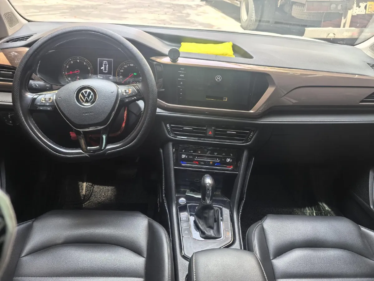 2021 Volkswagen Tharu 1.4T 150HP L4 7DCT,autocango,china used car exporter,china ev exporter,chinese used car exporter,chinese used ev exporter