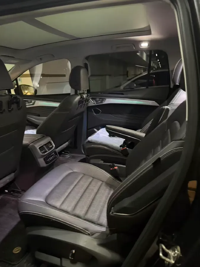 2023 Volkswagen Talagon 2.0T 220HP L4 7DCT,autocango,china used car exporter,china ev exporter,chinese used car exporter,chinese used ev exporter