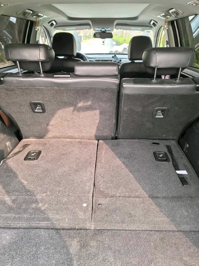 2017 GAC Trumpchi GS8 2.0T 201HP L4 6AT,autocango,china used car exporter,china ev exporter,chinese used car exporter,chinese used ev exporter