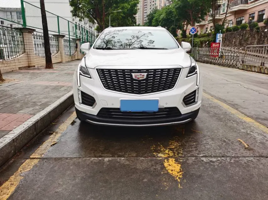 2022 Cadillac XT5 2.0T 237HP L4 9AT,autocango,china used car exporter,china ev exporter,chinese used car exporter,chinese used ev exporter