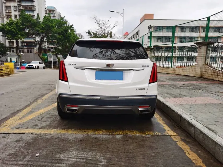 2022 Cadillac XT5 2.0T 237HP L4 9AT,autocango,china used car exporter,china ev exporter,chinese used car exporter,chinese used ev exporter