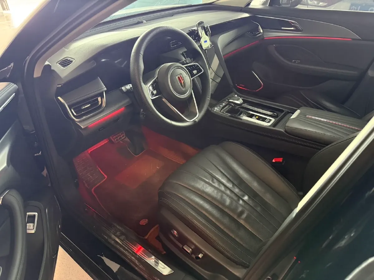 2025 HongQi H5 1.5T 169HP L4 1DHT Hybrid,autocango,china used car exporter,china ev exporter,chinese used car exporter,chinese used ev exporter